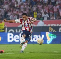 Carlos Baca, anota el primer gol al Medellín