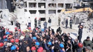 Presidente de Siria acude a zonas afectadas por los terremotos