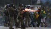 Policía y Ejército detienen a 1.200 bolsonaristas en Brasilia
