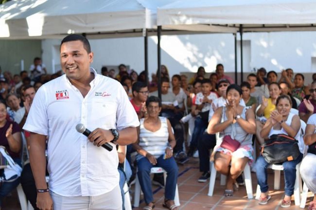 Jóvenes de Barranquilla con Óscar David Galán