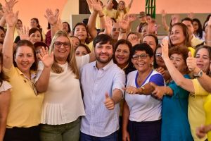 Alcalde Pumarejo da bienvenida a docentes en inicio de año escolar
