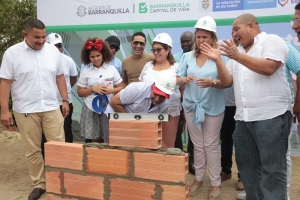 Alcalde Char dio inicio a obras de ampliación en la Escuela Normal La Hacienda