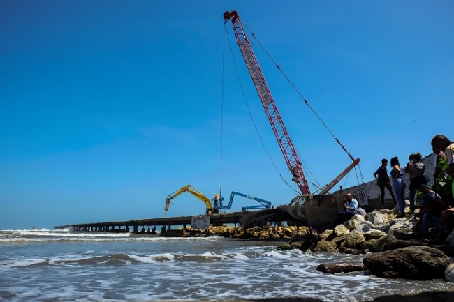 Inicio demolición del Muelle de Puerto Colombia