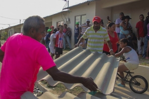 Gobernación culmina entrega de ayudas a los afectados por vendaval en Candelaria