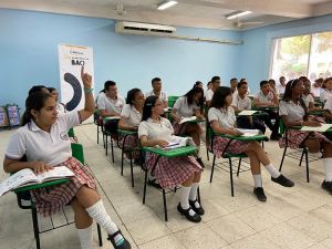 Estudiantes del Distrito se preparan para la pruebas Saber 2020