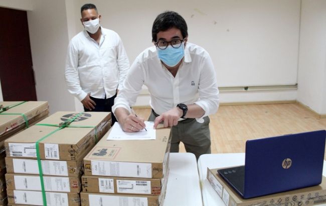 Alcaldía entrega computadores a Mesa Distrital de Víctimas para garantizar cumplimiento de sus funciones