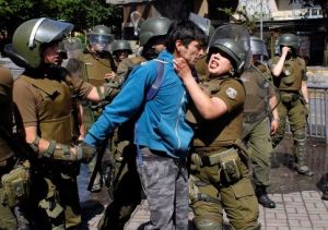 Gobierno de Chile admite violaciones de DD.HH. en las protestas