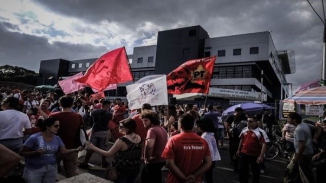 Brasileños mantienen manifestación en apoyo a Lula en Sao Paulo y Curitiba